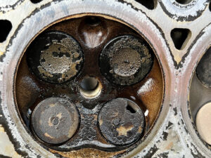 Burned exhaust valve in Dacia Dokker 1.2 TCe